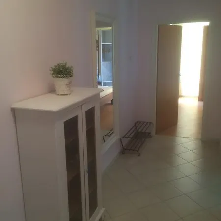 Emma Tatil Evi Radmani