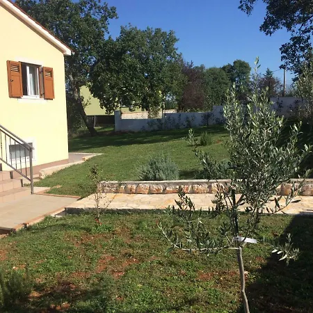 Emma Tatil Evi *